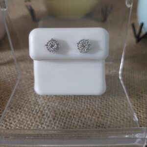 NWT 925 Sterling Silver .30 CTW Moissanite Halo Earrings
